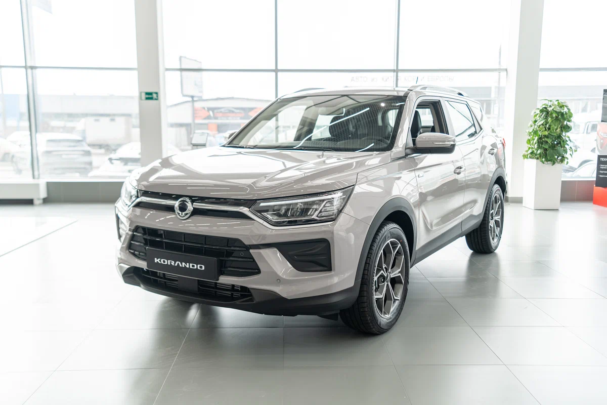 KGM KORANDO с салона по цене от 2 037 000 рублей